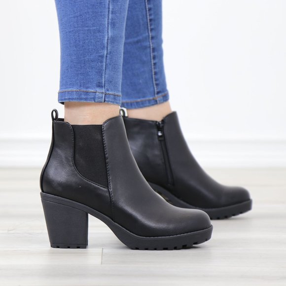 Chelsea Chunky Block High Heel Ankle Boots Black Synthetic Leather - Picture 3 of 12